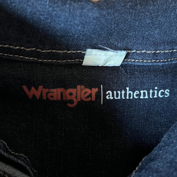 WRANGLER Authentics Women's Stretch Denim Jacket (Size L) - Picture 9 of 13